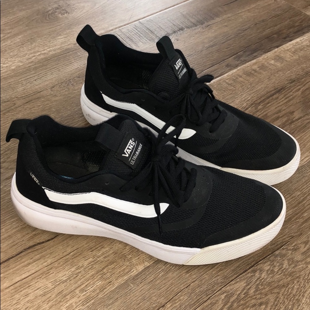 Vans ultrarange shoes